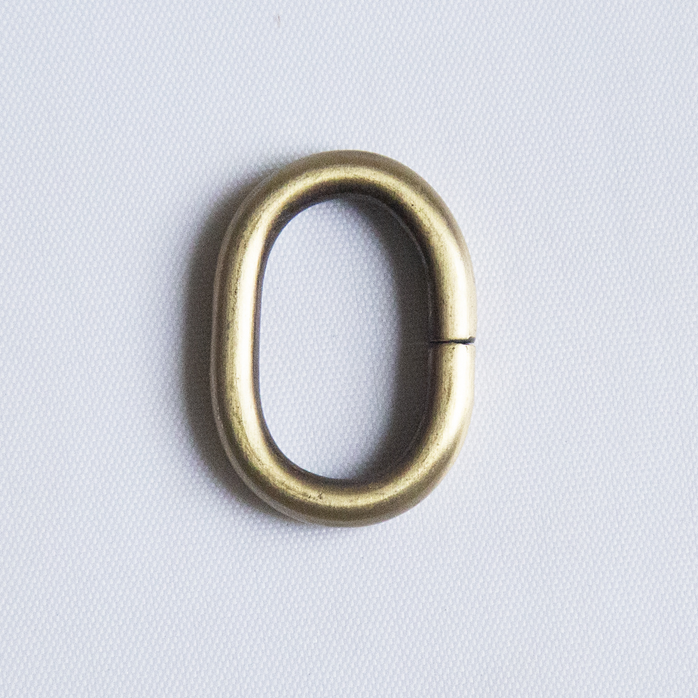 D Ring Oval Gold 25 mm