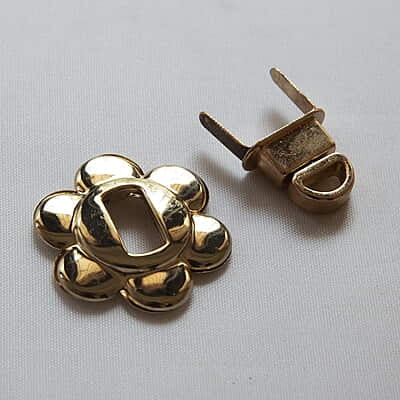 Bag Buckle  Gold Flower Design