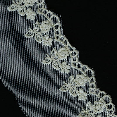 Lace Off white Design 17