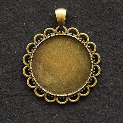 Pendant Antique Bronze Modal 180