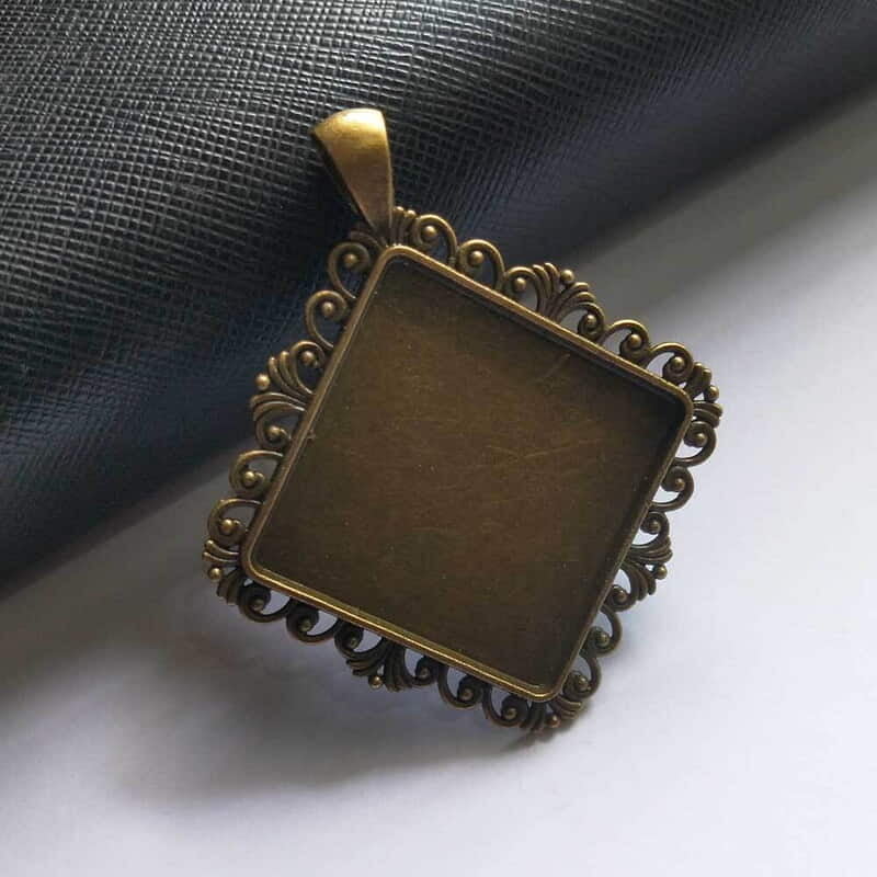 Pendant Antique Bronze Modal 173 Pendant Antique Bronze Modal 173