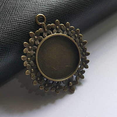 Pendant Antique Bronze Modal 170