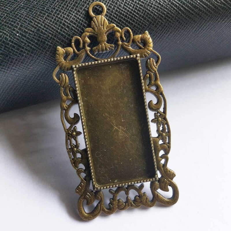 Pendant Antique Bronze Modal 137 Pendant Antique Bronze Modal 137
