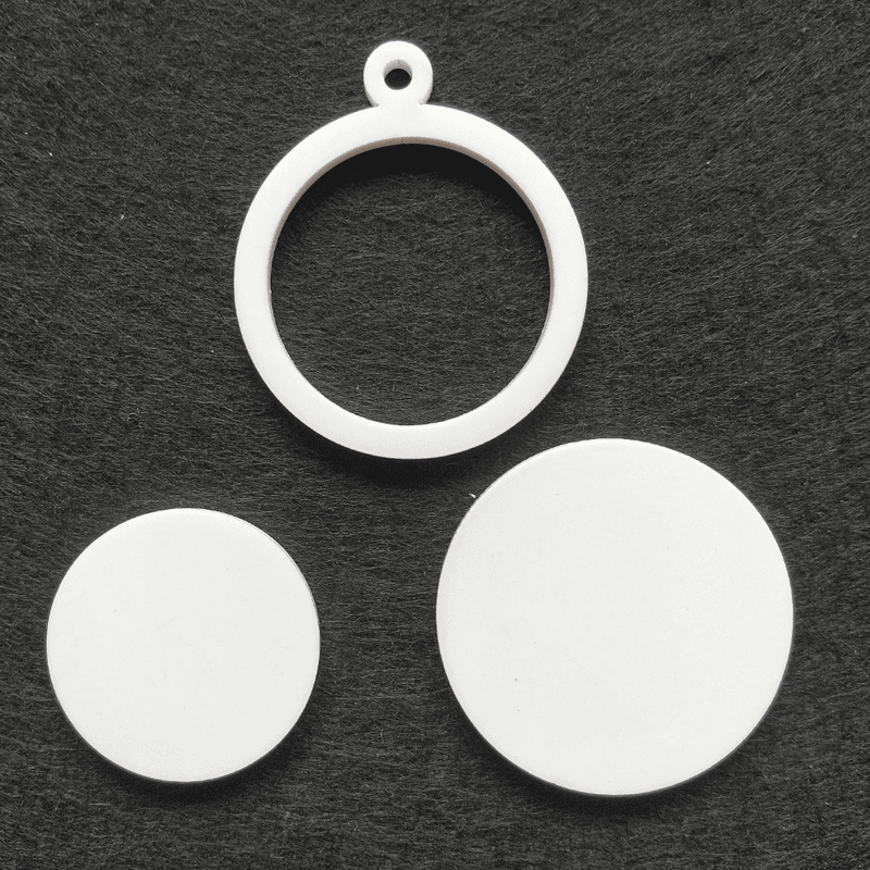 Mini Hoop Circle White Medium Mini Hoop Circle White Medium