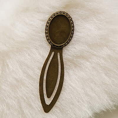 Antique Bronze Book Mark Modal 109 Antique Bronze Book Mark Modal 109