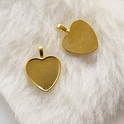Pendant Gold Modal 102 Pendant Gold Modal 102