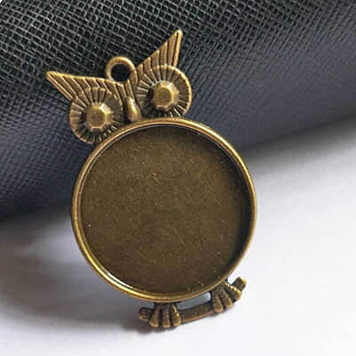 Pendant Antique Bronze Modal 131 Pendant Antique Bronze Modal 131