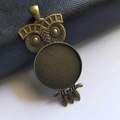 Pendant Antique Bronze Modal 124 Pendant Antique Bronze Modal 124