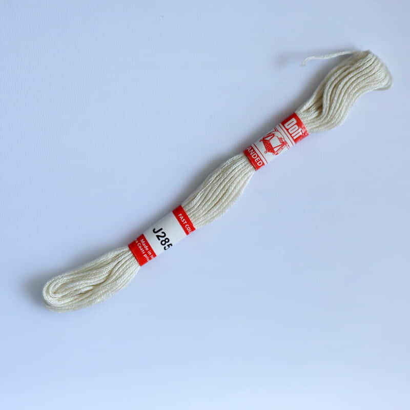 Doli Embroidery Thread J285 Doli Embroidery Thread J285