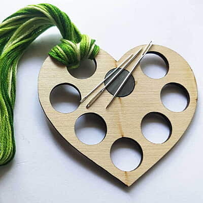 Wooden Thread Holder Wooden Thread Holder