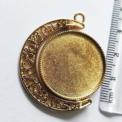 Rotating Double Side Round Pendant Gold Big Rotating Double Side Round Pendant Gold Big