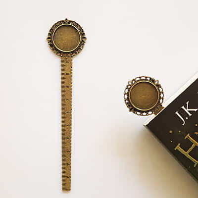 Antique Bronze Book Mark Modal 112 Antique Bronze Book Mark Modal 112