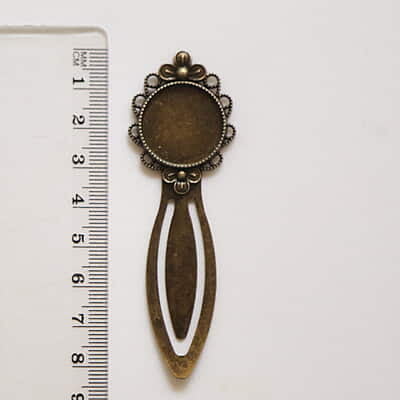 Antique Bronze Book Mark Modal 107 Antique Bronze Book Mark Modal 107