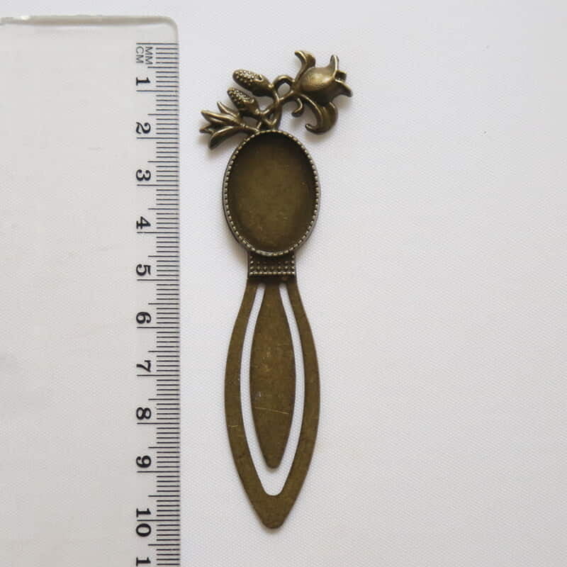 Antique Bronze Book Mark Modal 101 Antique Bronze Book Mark Modal 101