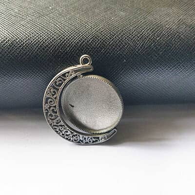 Rotating Double Side Round Pendant Grey Silver Big Rotating Double Side Round Pendant Grey Silver Big