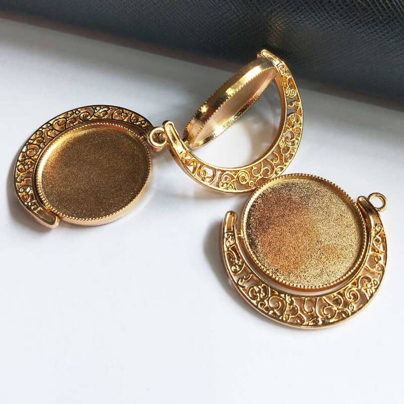 Rotating Double Side Round Pendant Gold Big Rotating Double Side Round Pendant Gold Big