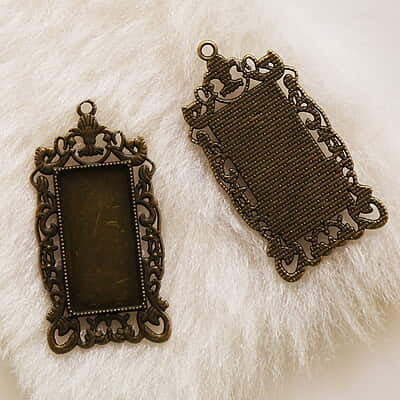 Pendant Antique Bronze Modal 137 Pendant Antique Bronze Modal 137