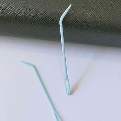 Plastic Needle With Bent Tip Plastic Needle With Bent Tip
