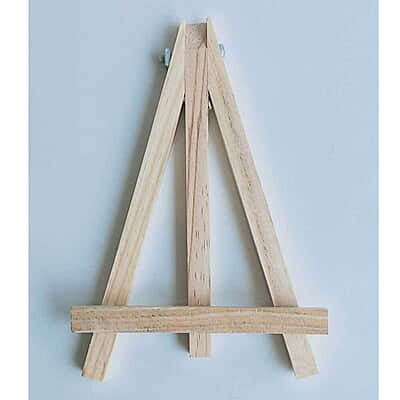 Wooden Easel 6" Wooden Easel 6"