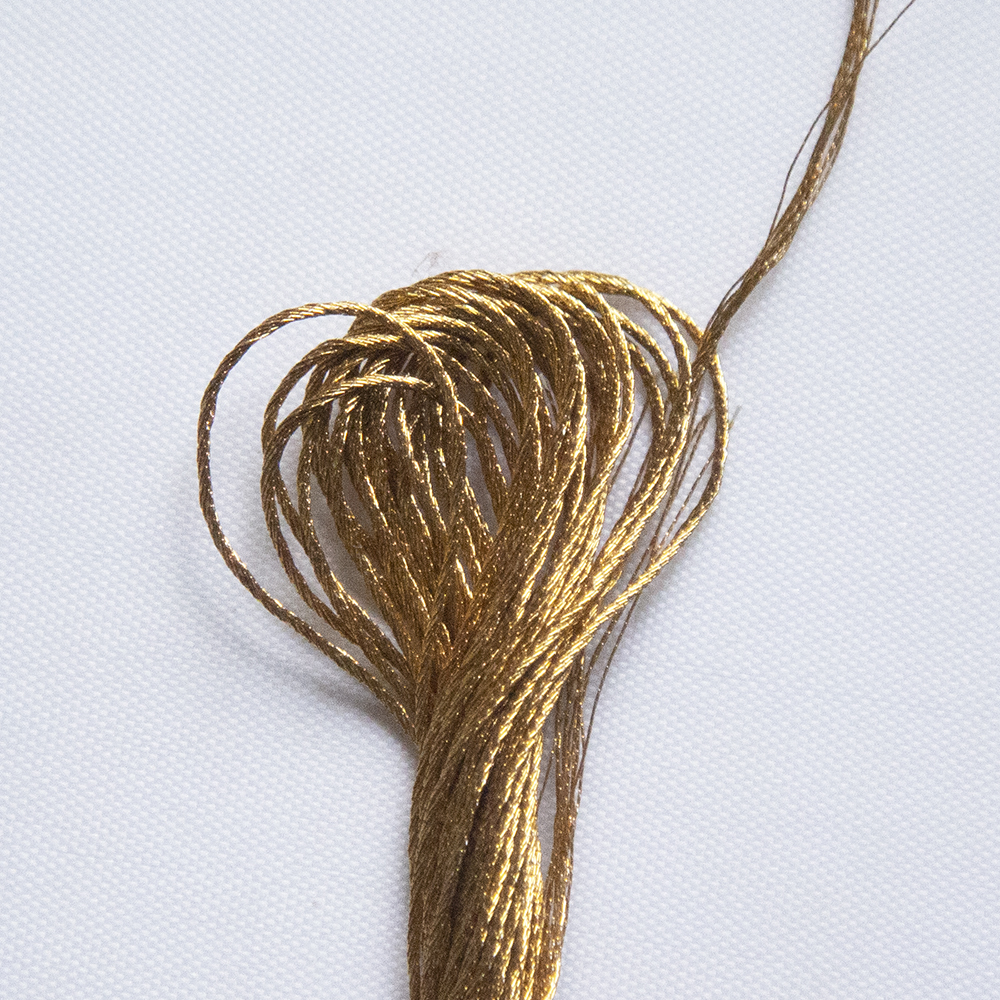 Vardha Embroidery Thread Metallic Dark Gold