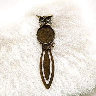 Antique Bronze Book Mark Modal 103 Antique Bronze Book Mark Modal 103