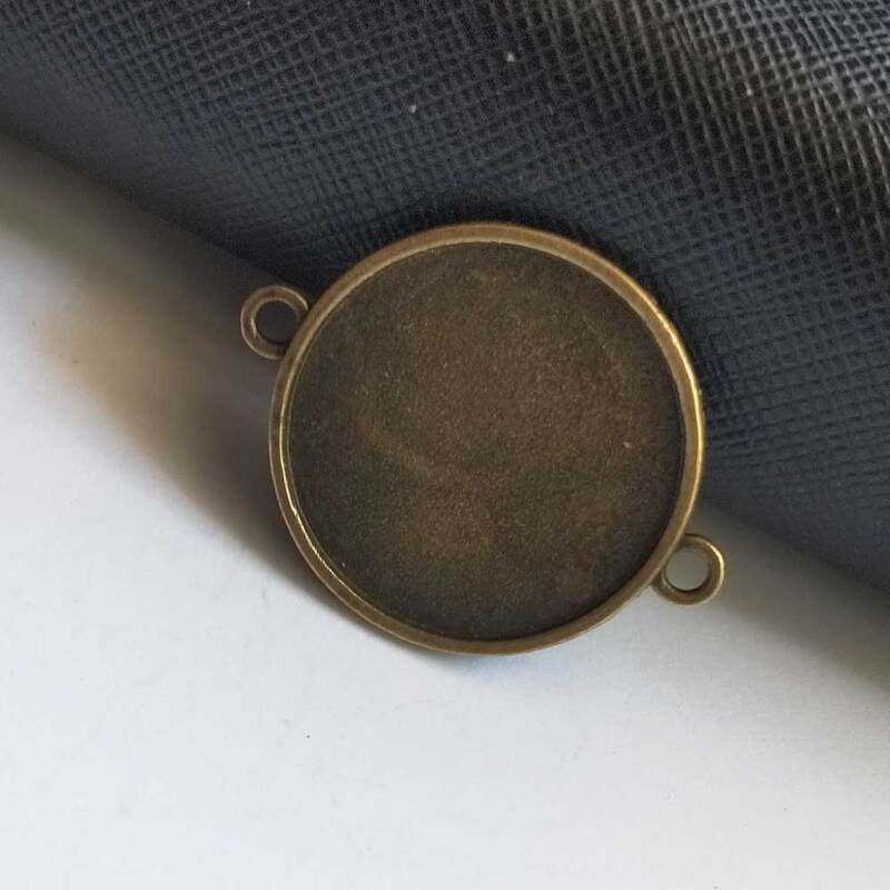 Antique Bronze Bracelet Bezel Modal 104