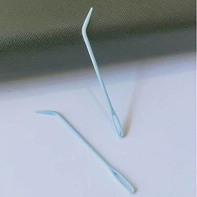 Plastic Needle With Bent Tip
