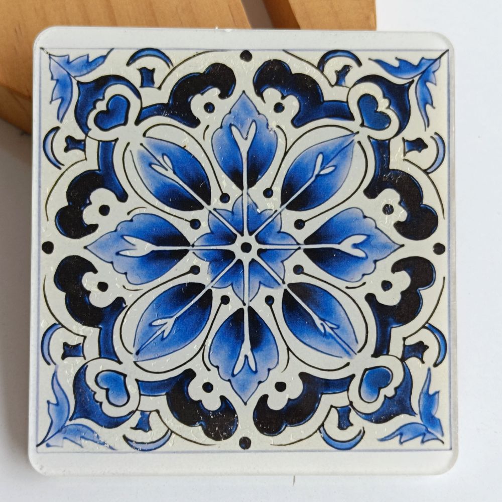 Mosaic Design Needle Minder-Large-102