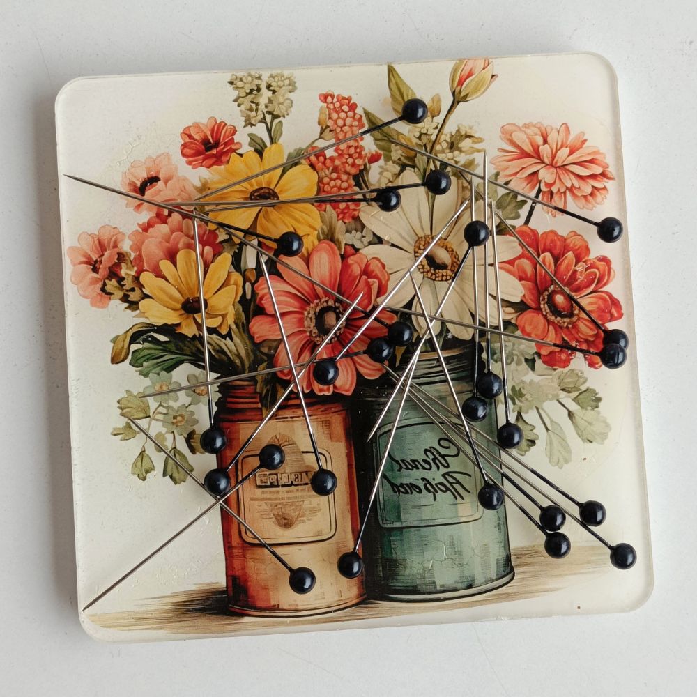 Vintage Floral Needle Minder Large Vintage Floral Needle Minder Large