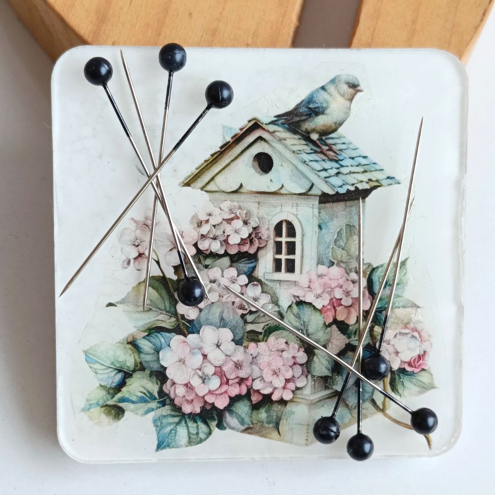 Whimsical Needle Minder- Medium Whimsical Needle Minder- Medium