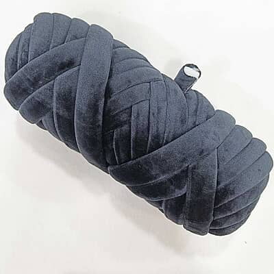 Jumbo Arm Knitting Yarn-Black Jumbo Arm Knitting Yarn-Black