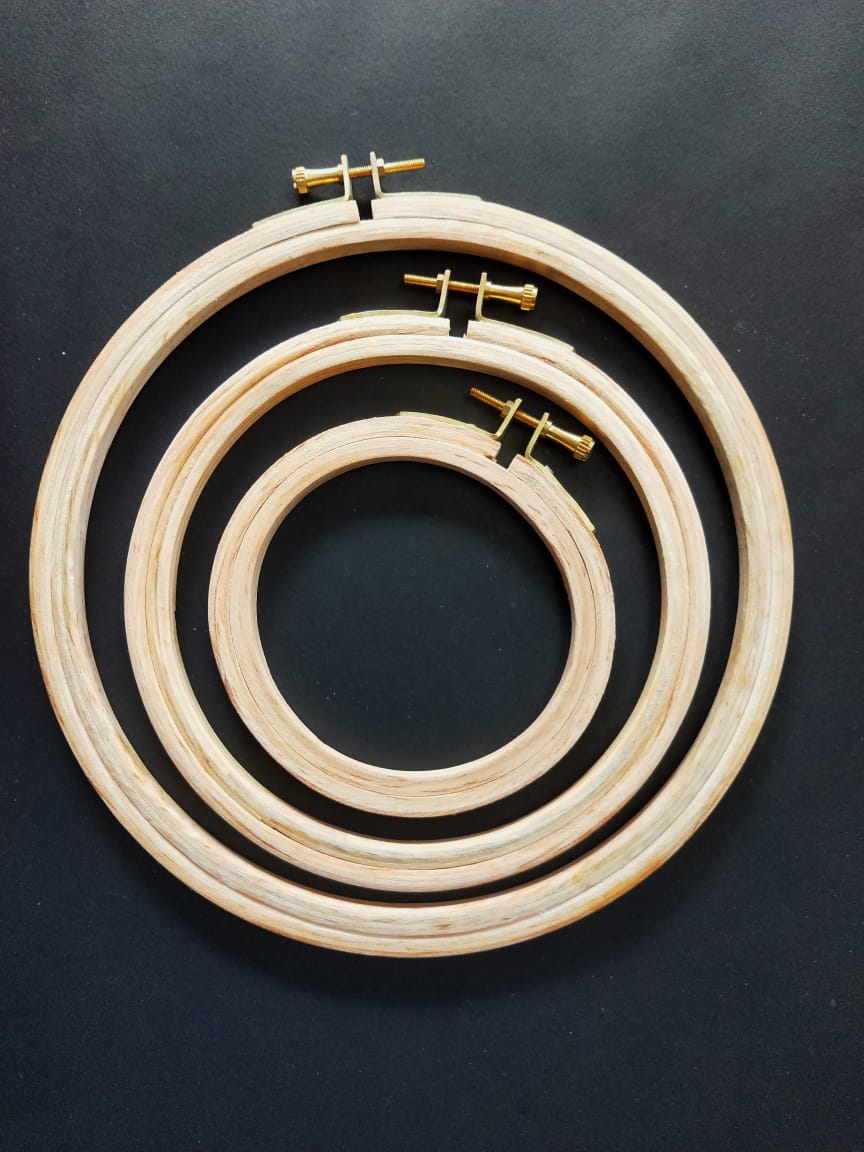 Circle Brass Screw Wooden Hoop