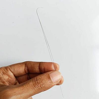 Curved Beading Needle- 11 cm