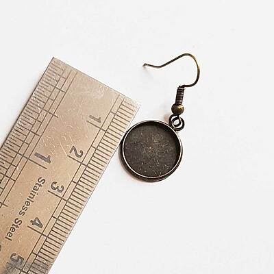 Round Bezel With Earring Hook Round Bezel With Earring Hook