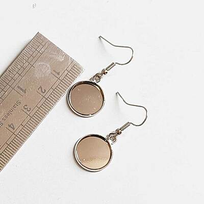 Round Bezel With Earring Hook Round Bezel With Earring Hook