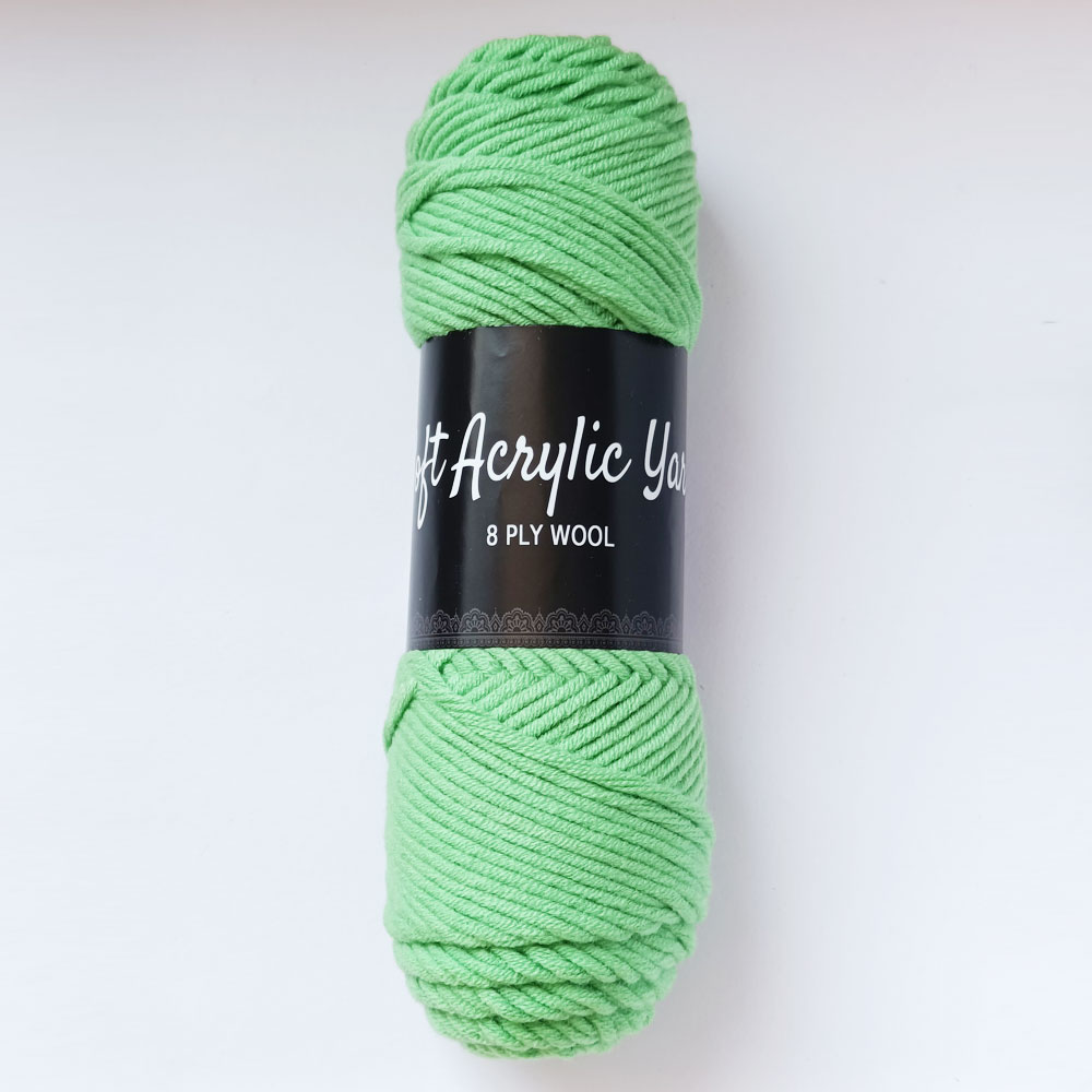 Soft Acrylic Yarn 8 ply Leaf Green